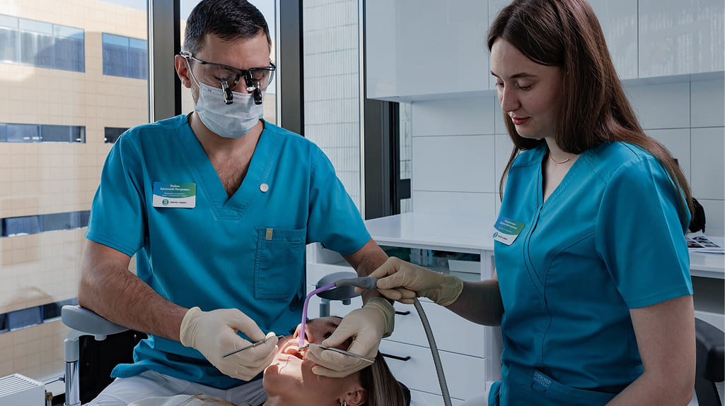 Как спасти имплант? Все о причинах, симптомах и методах лечения периимплантита